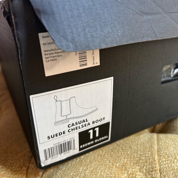 NIB Banana Republic Casual Suede Men’s Chelsea Boot in Brown Global - Size 11 main image 5